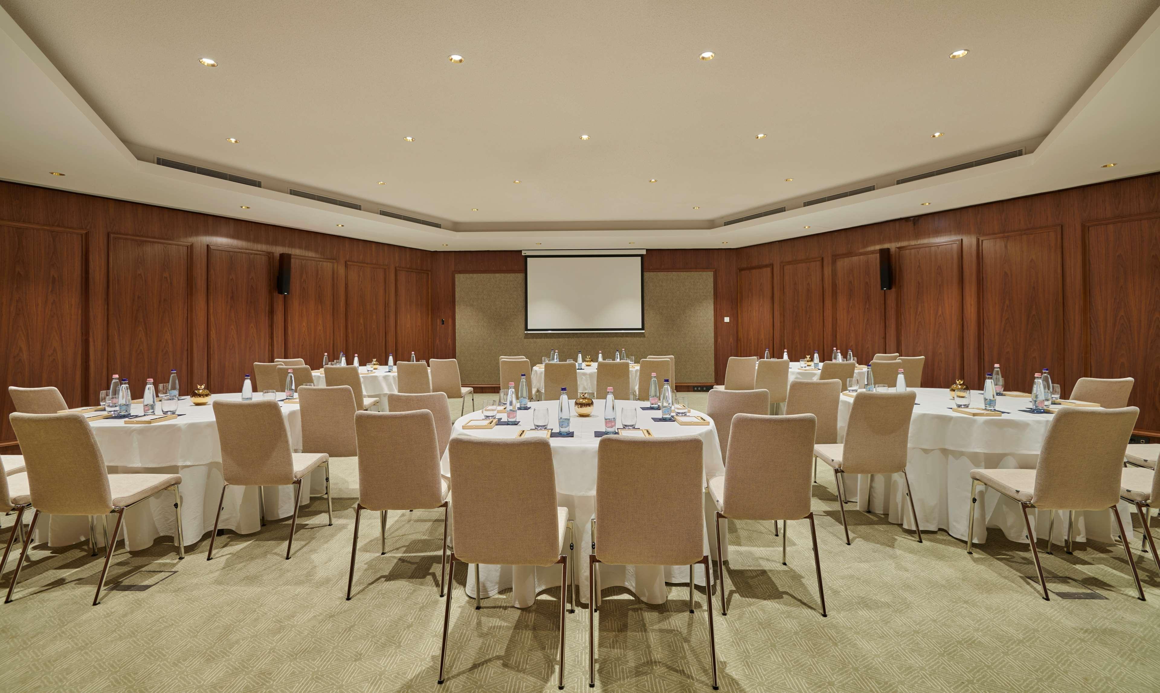 Parisi Udvar Hotel Budapest, Part Of Hyatt Экстерьер фото