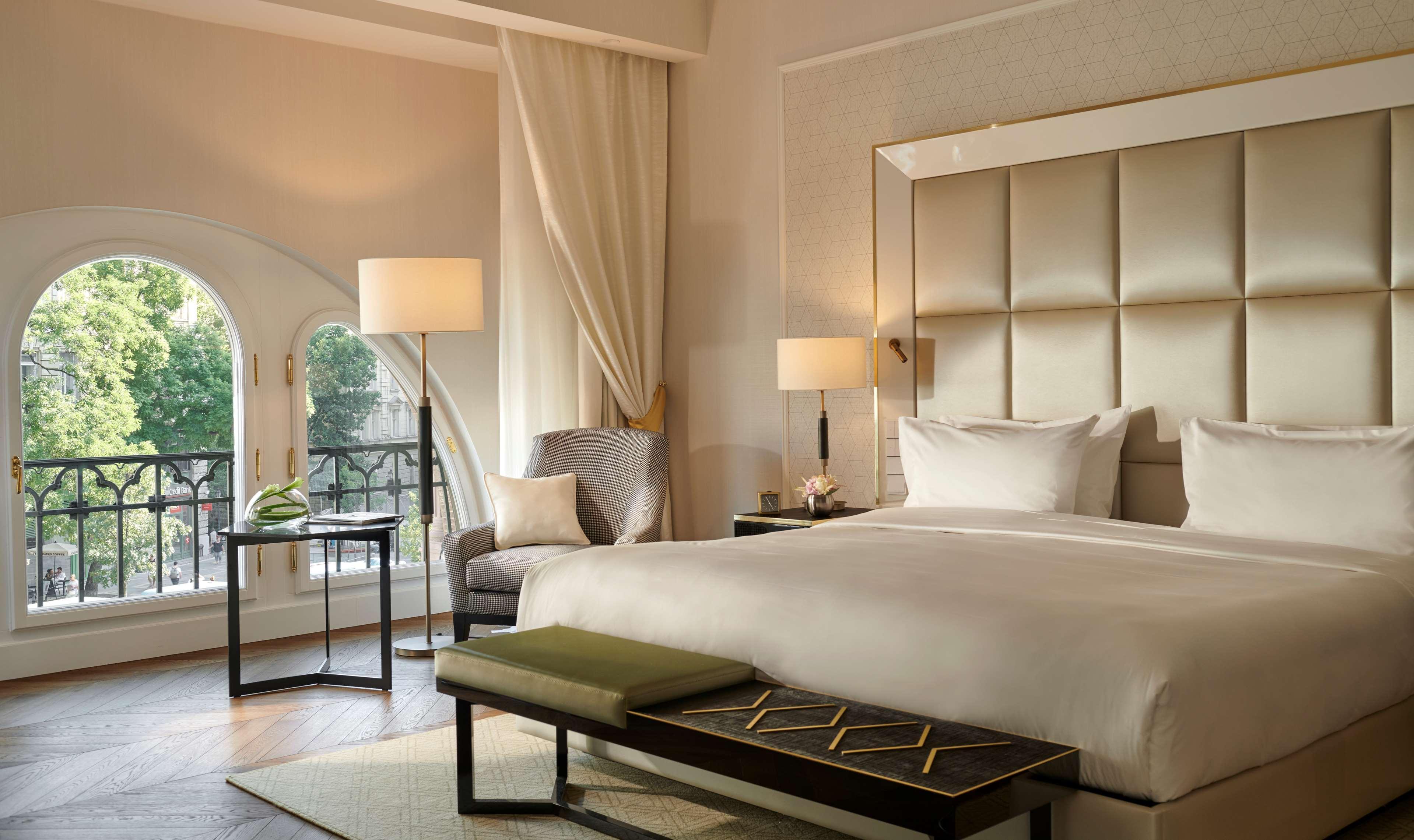 Parisi Udvar Hotel Budapest, Part Of Hyatt Экстерьер фото
